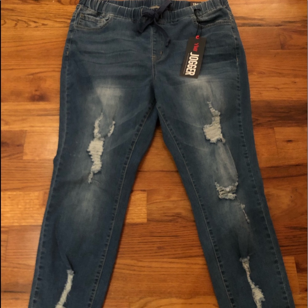YMI Ladies 1X denim distressed  Jeans